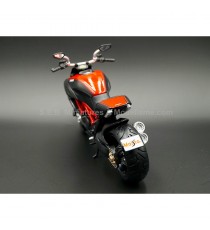 DUCATI DIAVEL CARBON RED 1:12 MAISTO back side