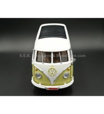 VW VOLKSWAGEN MINIBUS SPACE AGE 1962 GREEN AND WHITE 1:18 GREENLIGHT front side