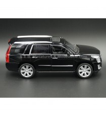 CADILLAC ESCALADE FROM 2017 BLACK 1:24 WELLY right side