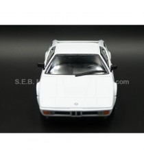 BMW M1 WHITE 1:24 WELLY front side