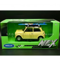 MINI COOPER LEYLAND INNOCENTI 1300 1975 YELLOW WITH SURF 1:24 WELLY with packaging
