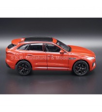 JAGUAR F-PACE 2016 METALLIC RED 1:24 WELLY right side
