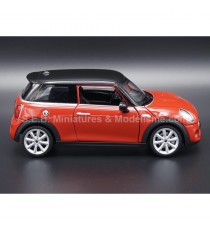 MINI COOPER S RED BLACK ROOF 2014  1:24 WELLY right side
