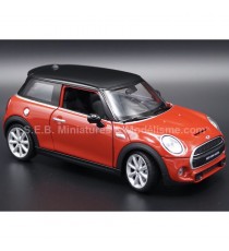 MINI COOPER S RED BLACK ROOF 2014  1:24 WELLY right front
