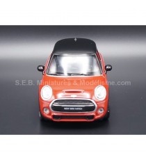 MINI COOPER S RED BLACK ROOF 2014  1:24 WELLY front side
