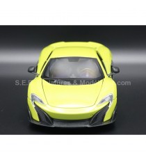 McLAREN 675 LT COUPE FLUO GREEN 1:24 WELLY front side