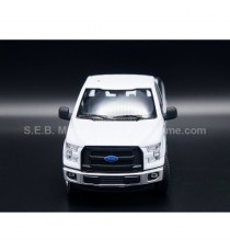 FORD F-150 PICK-UP DE 2015 BLANC 1:24 WELLY vue de face