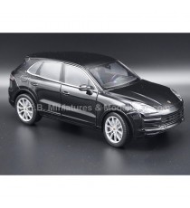 PORSCHE CAYENNE TURBO BLACK 1:24 WELLY right front