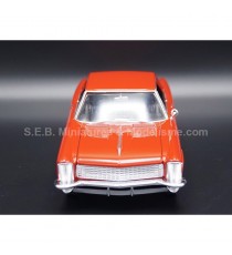 1965 BUICK RIVIERA GRAND SPORT RED 1:24 WELLY front side