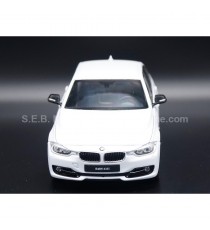 BMW 335i F30 WHITE 1:24 WELLY front side