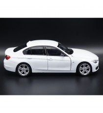 BMW 335i F30 WHITE 1:24 WELLY right side
