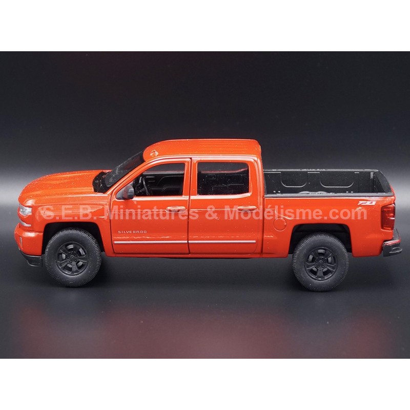 CHEVROLET SILVERADO ZZ1 PICK-UP 2017 RED 1:24-27 WELLY left side