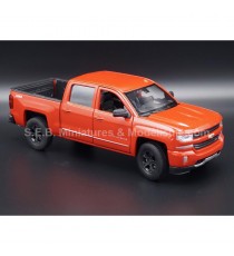 CHEVROLET SILVERADO ZZ1 PICK-UP 2017 RED 1:24-27 WELLY right front
