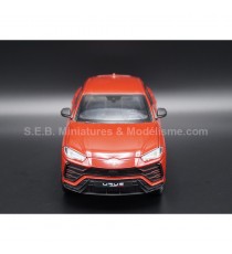 LAMBORGHINI URUS RED 1:24 WELLY front side