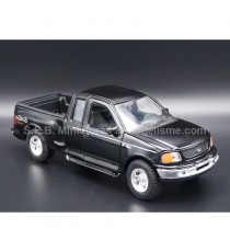 FORD F-150 FLARESIDE SUPERCAB BLACK 1999 1:24 WELLY right front