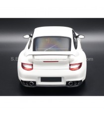 PORSCHE 911 997 - 2 GT2 RS 2011 1:18 MINICHAMPS back side