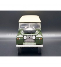 LAND ROVER 109 PICK-UP SERIE II GREEN/SAND 1:18 MCG front side
