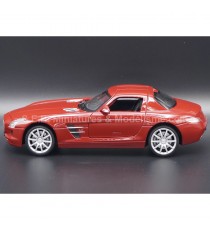 MERCEDES AMG SLS 6.0 ( C197 ) ROUGE 1:24 WELLY