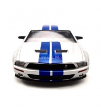 FORD MUSTANG GT 500 SHELBY DE 2007 GRISE 1:24 LUCKY DIE CAST vue de l'avant