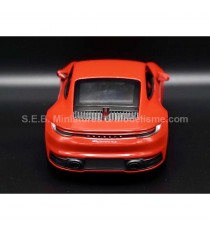 PORSCHE 911 CARRERA 4S RED 1:24 WELLY back side