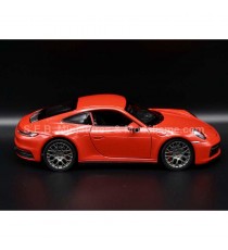 PORSCHE 911 CARRERA 4S RED 1:24 WELLY right side