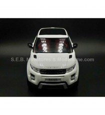 LAND ROVER RANGE ROVER EVOQUE 3 2011 WHITE 1:18 WELLY front side