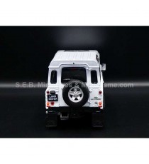 LAND ROVER DEFENDER 90 BLANC 1992 1:24 WELLY FACE ARRIERE
