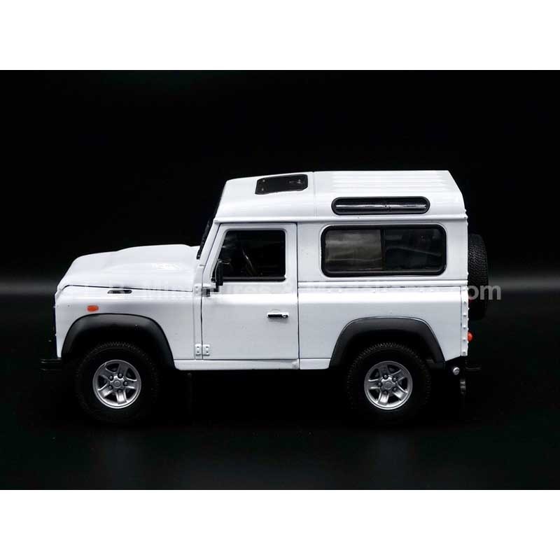 LAND ROVER DEFENDER 90 BLANC 1992 1:24 WELLY