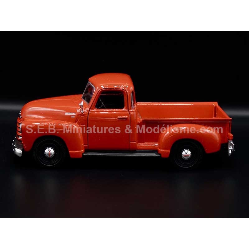 CHEVROLET 3100 PICK-UP DE 1950 ROUGE 1:24-25 MAISTO CHEVROLET 3100 PICK-UP DE 1950 ROUGE 1:24-25 MAISTO