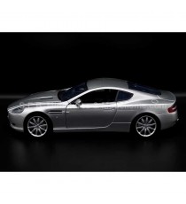 ASTON MARTIN DB9 ARGENT 1:18 MOTORMAX côté gauche