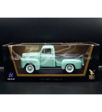 FORD F-1 PICK UP FROM 1948 GREEN WITH BOOT COVER 1:18 LUCKY DIE CAST in the packaging