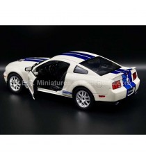 FORD MUSTANG GT 500 SHELBY COBRA 2007 1:24 WELLY avec porte ouverte