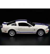 FORD MUSTANG GT 500 SHELBY COBRA 2007 1:24 WELLY vue côté droit