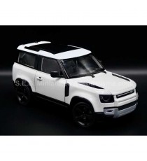 LAND ROVER DEFENDER FROM 2020 WHITE 1:24-26 WELLY right front