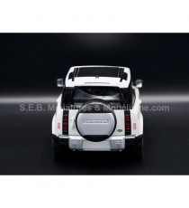 LAND ROVER DEFENDER FROM 2020 WHITE 1:24-26 WELLY open chest