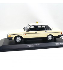 VOLVO 240 GL TAXI ALLEMAND 1986 - 1:18 MINICHAMPS AVEC SOCLE