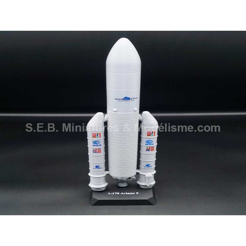 ARIANE 5 SPACE KIT WHITE WITH BASE 1:170 NEW RAY
