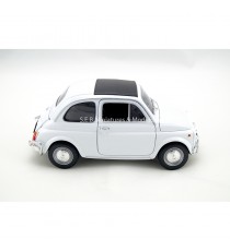 FIAT 500 1957 WHITE 1:18 WELLY right side