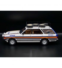 FORD GRANADA TURNIER EQUIPE ROTHMANS RALLYE 1981 1:18 PREMIUM ClassiXXs vue de côté gauche