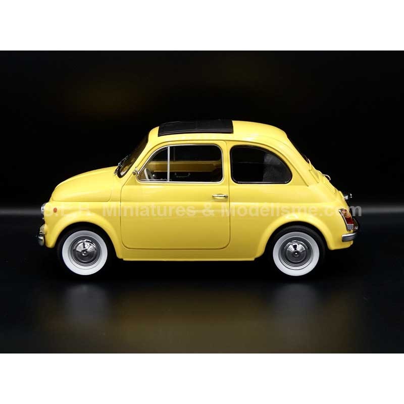 FIAT 500 JAUNE DE 1968 1:12 KK SCALE vue de côté gauche FIAT 500 JAUNE DE 1968 1:12 KK SCALE vue de côté gauche