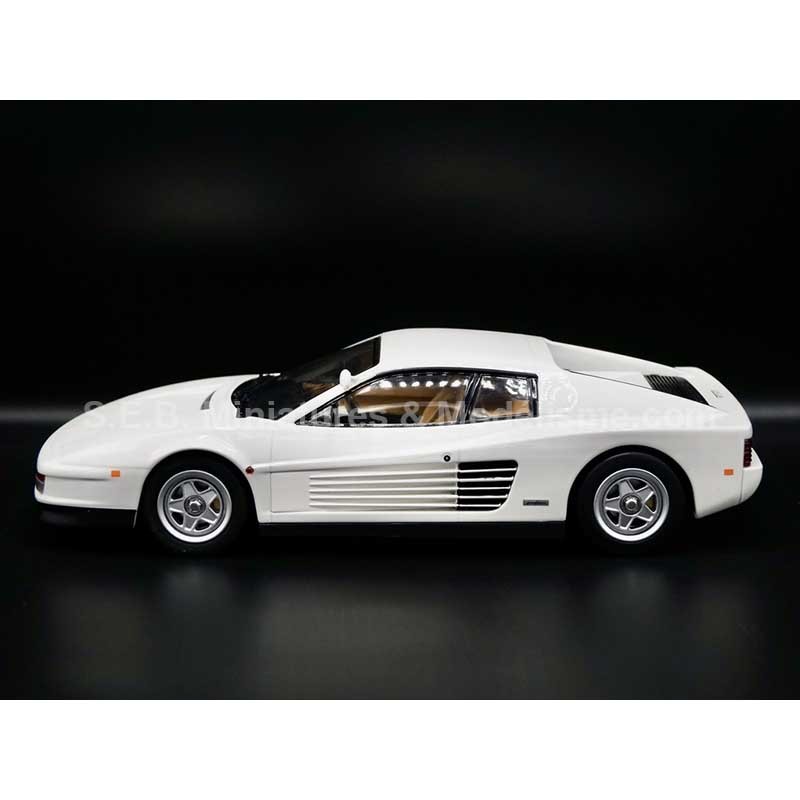 FERRARI TESTAROSSA MONOSPECCIO DE 1984 MOVIE "Miami Vice" 1:18 KK-SCALE vue de côté gauche