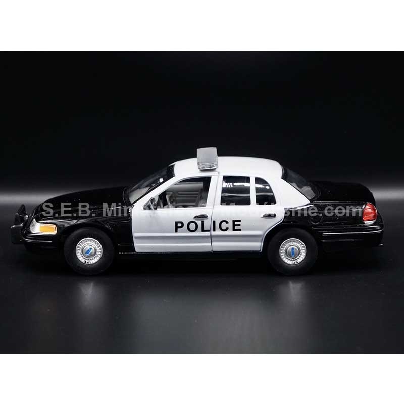 FORD CROWN VICTORIA POLICE USA 1:24 WELLY vue de côté gauche