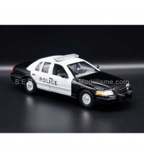 FORD CROWN VICTORIA POLICE USA 1:24 WELLY vue avant droit