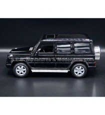 MERCEDES-BENZ CLASS G V8 DE 2009 NOIR - 1:24 WELLY côté gauche