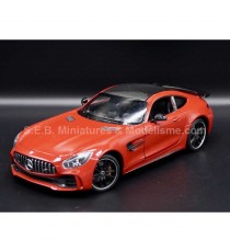 MERCEDES AMG GTR C190 RED 1:24 WELLY left front