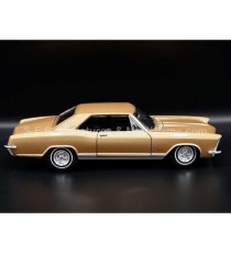 1965 BUICK RIVIERA GRAND SPORT GOLD 1:24 WELLY right side