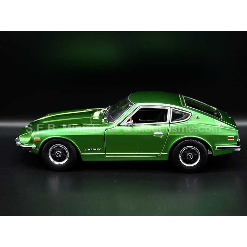 DATSUN 240 Z 1971 VERTE MÉTAL 1:18 MAISTO côté gauche