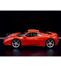 FERRARI 458 SPECIALE 2013 -1:18 BURAGO, CÔTÉ GAUCHE