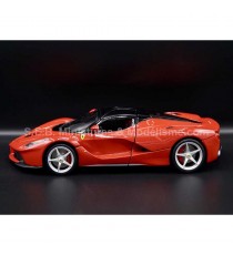 FERRARI LA FERRARI 2013 ROUGE 1:18 BURAGO SIGNATURE CÔTÉ GAUCHE