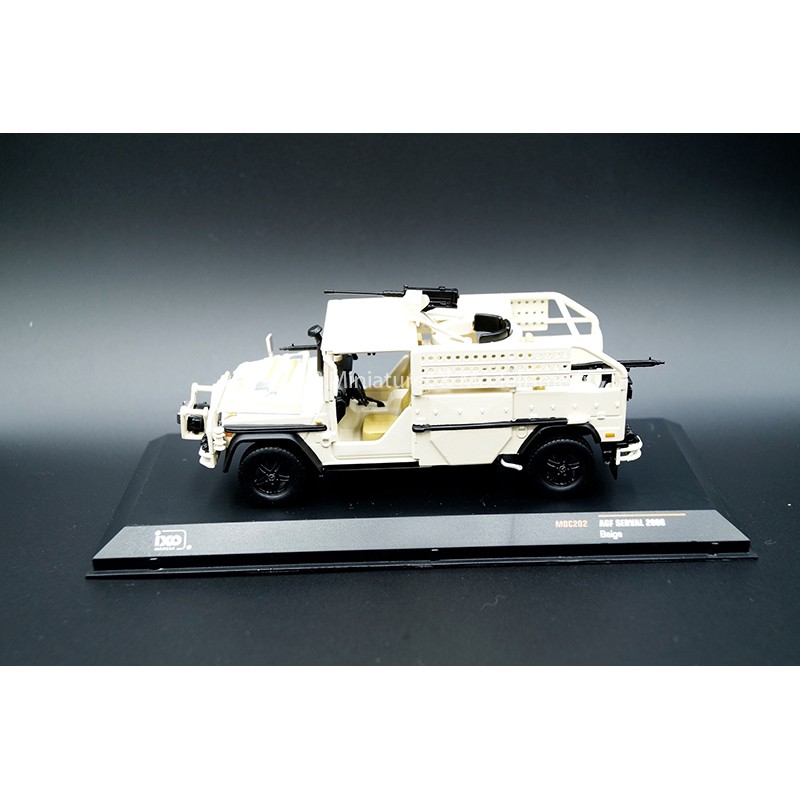 MERCEDES-BENZ LIV-SO AGF SERVAL 2006 BEIGE MAT 1:43 IXO-MODELS côté gauche MERCEDES-BENZ LIV-SO AGF SERVAL 2006 BEIGE MAT 1:43 IXO-MODELS côté gauche